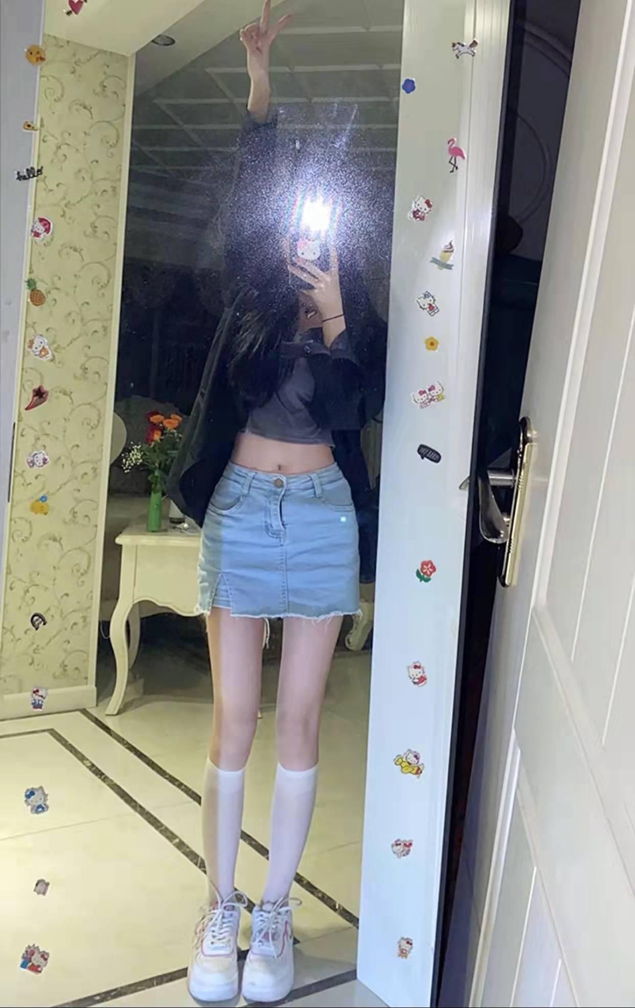 昆明北站年轻学生为钱下海，一夜爽记