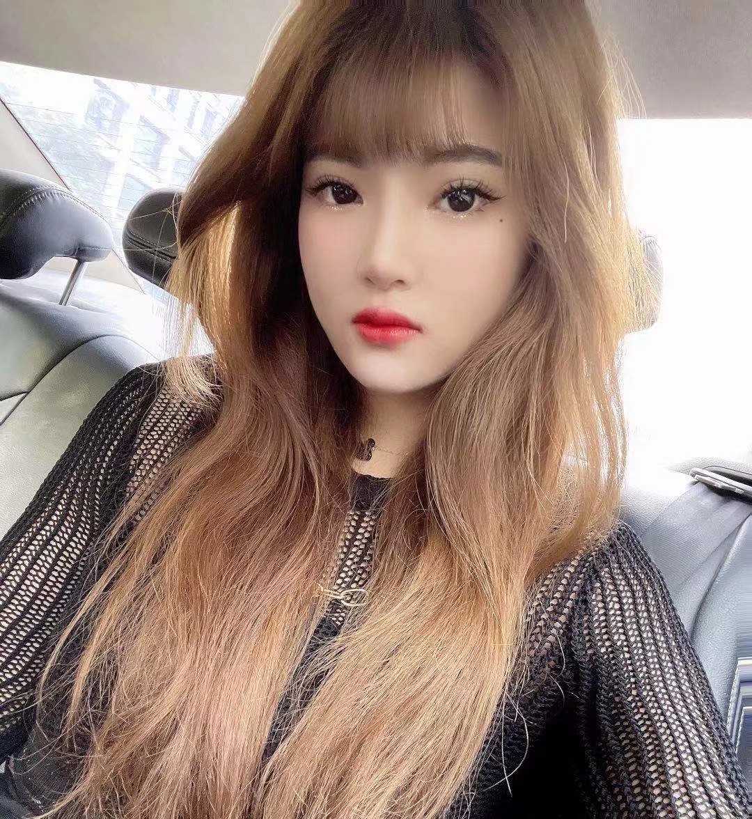 高新区漂亮大胸嫩妹